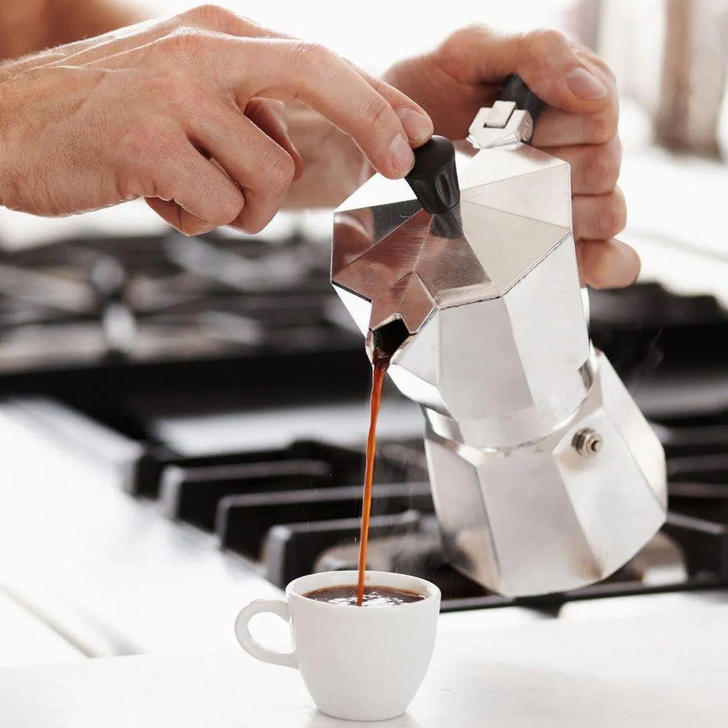 Cafeteira Italiana em Alumínio com Capacidade 3/ 6 / 9/ 12 Xícaras Casitá
