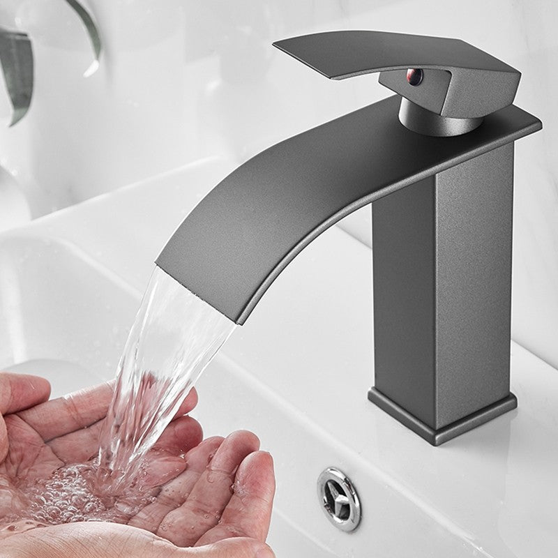 Torneira de Cozinha Moderna Cascata Bico Curvo Dourado Envio Rápido São Paulo