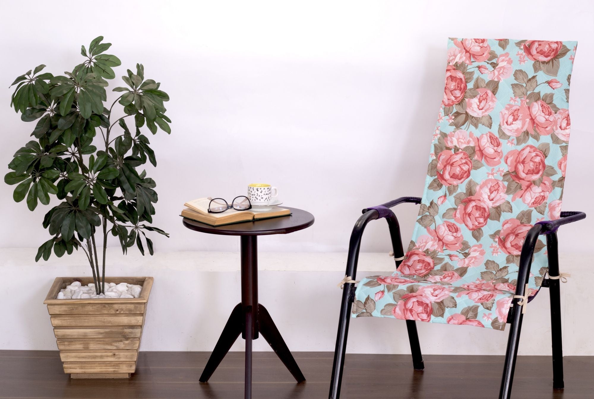 Capa de Cadeira Espreguiçadeira Floral Bege